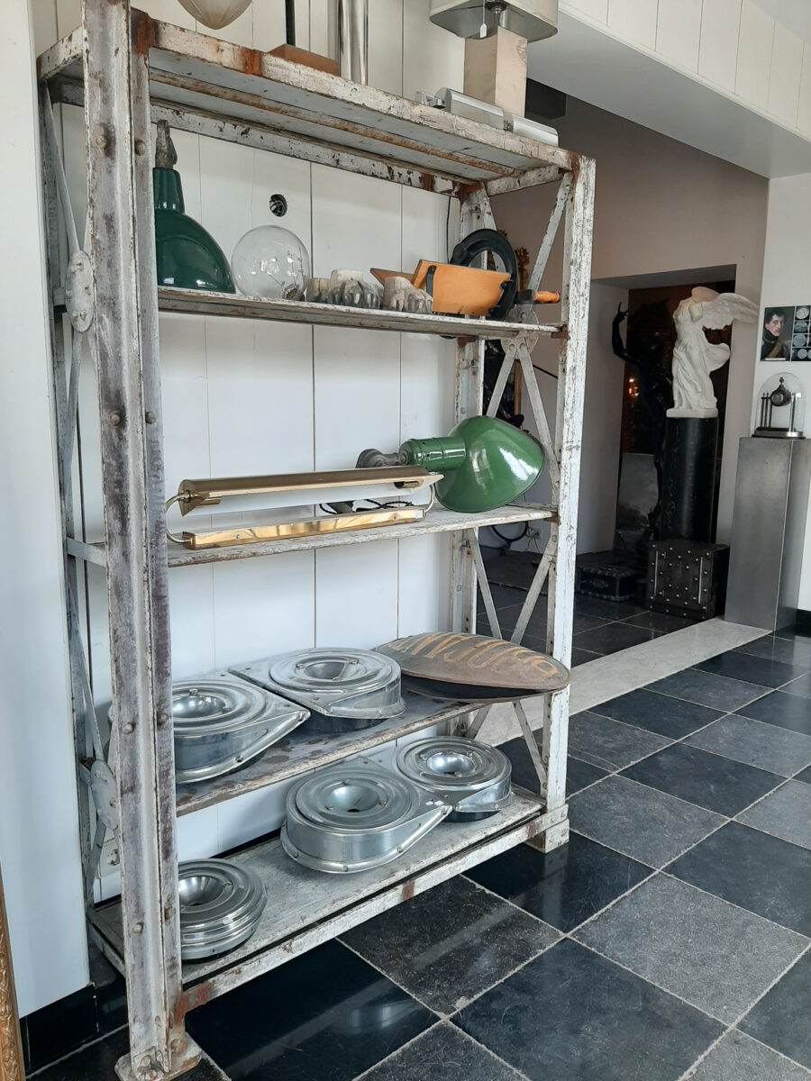 Altes industrielles Regal - Piet Jonker