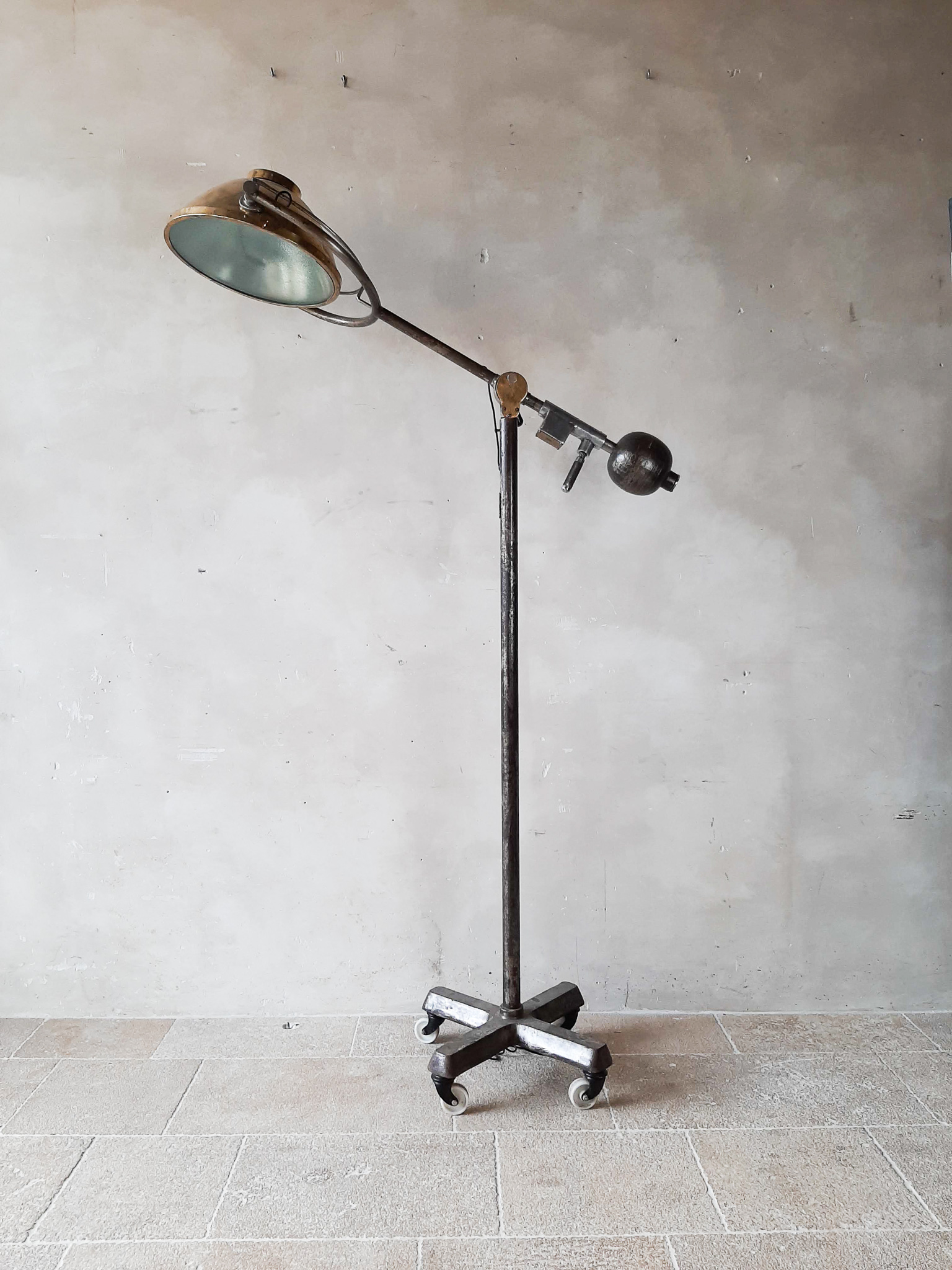 Große industrielle alte Zahnarztlampe - Piet Jonker